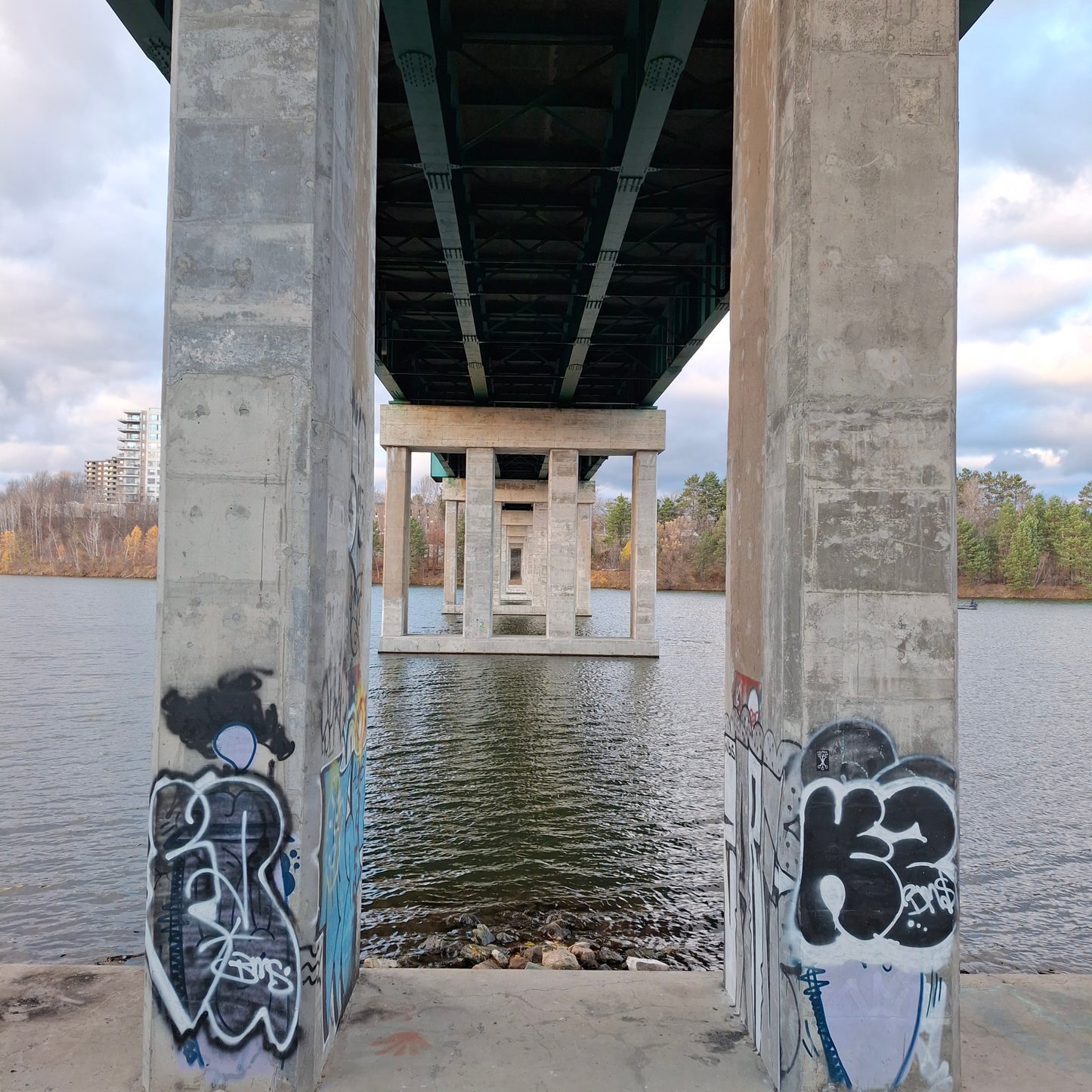 2025-11-08 15:51 (Vue SPN)