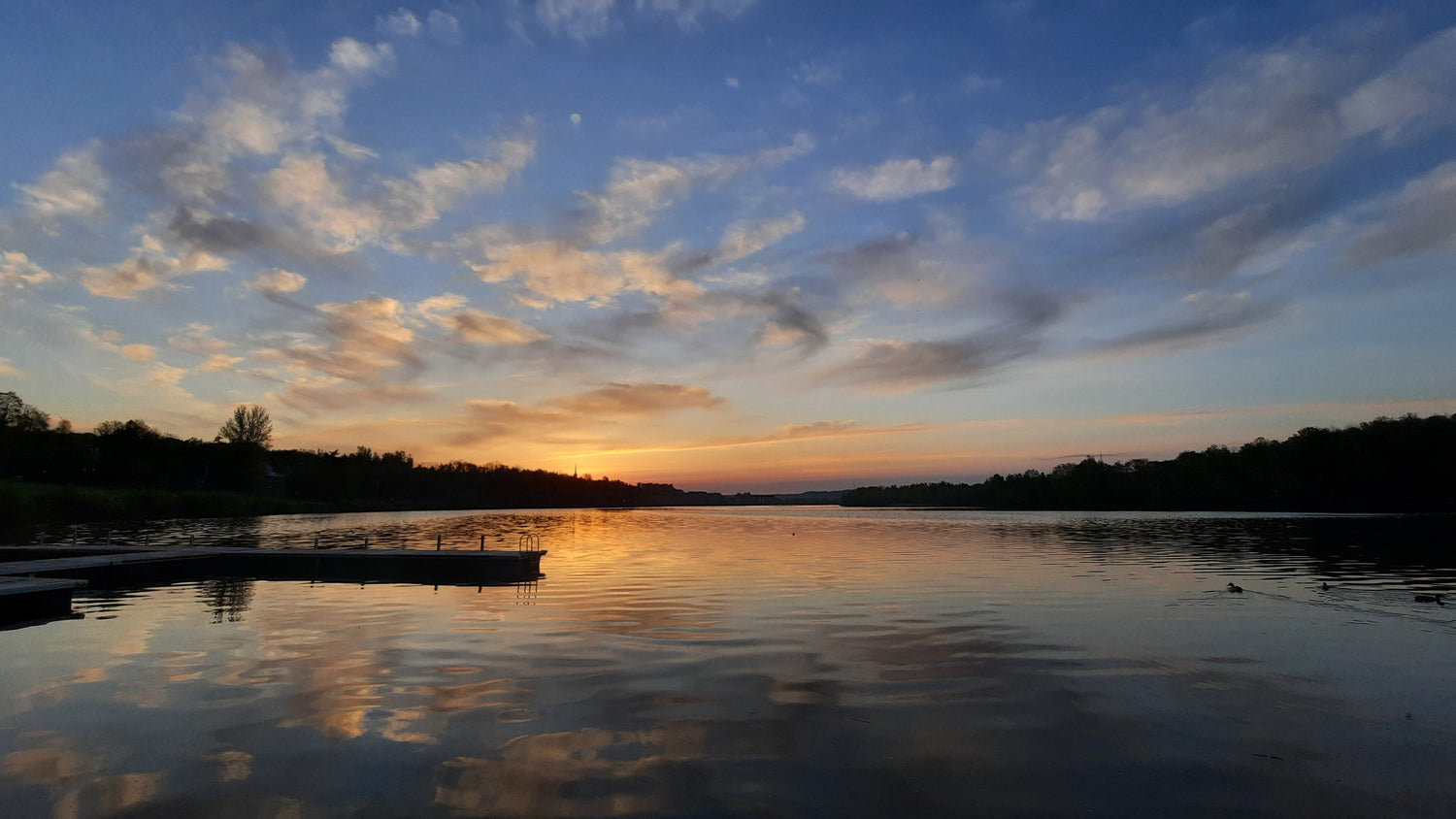 Le Quai Du Lac Des Nations 20 Mai 2021 (Vue Q1)