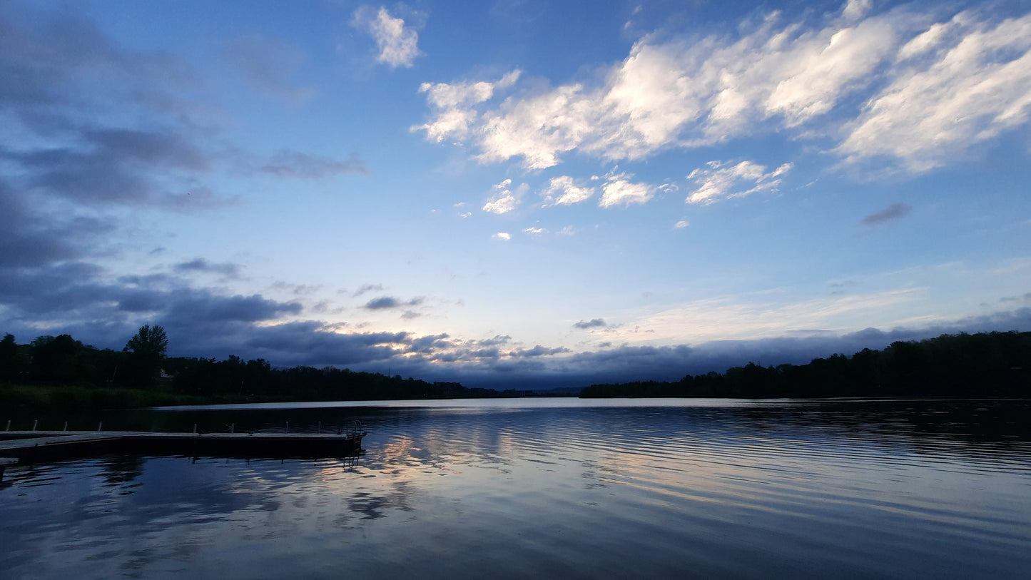 Il Va Sortir Bientôt Le 23 Mai 2021 (Vue Q1) Nuages Blancs