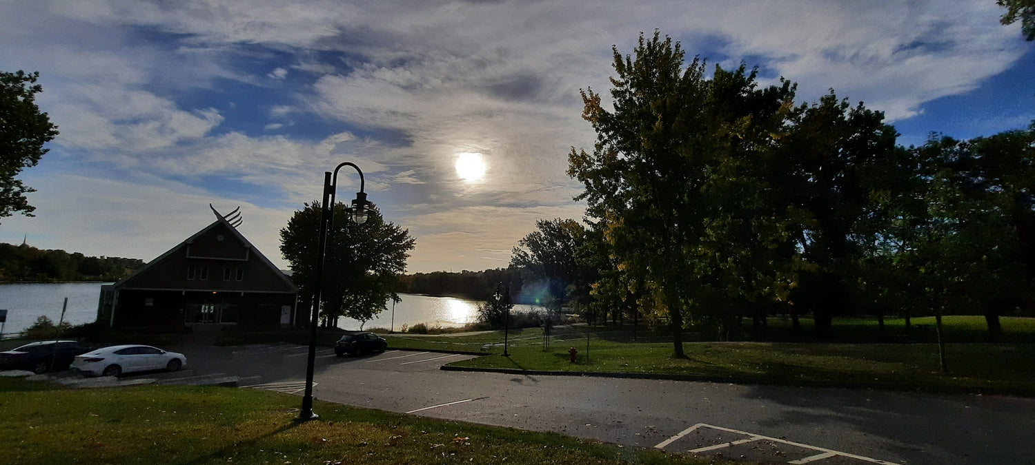 Soleil Merveilleux Près Du Pavillon Armand Nadeau Et Lac Des Nations De Sherbrooke Le 23 Septembre