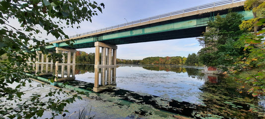 25 Septembre 2021 17H14 (Vue K1) Rivière Magog À Sherbrooke. Pont Jacques Cartier