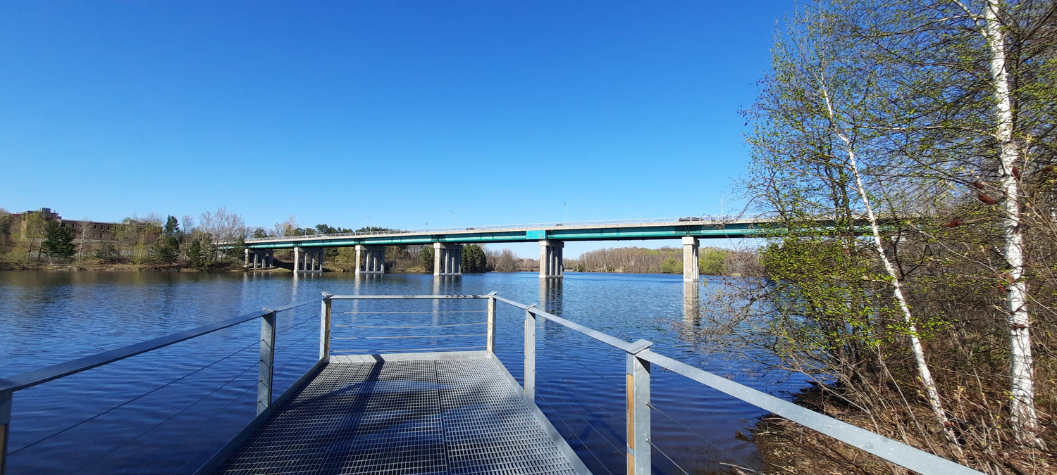 2022-05-09 (Vue T1) Il Fait Très Chaud À Sherbrooke En Ce 9 Mai 2022