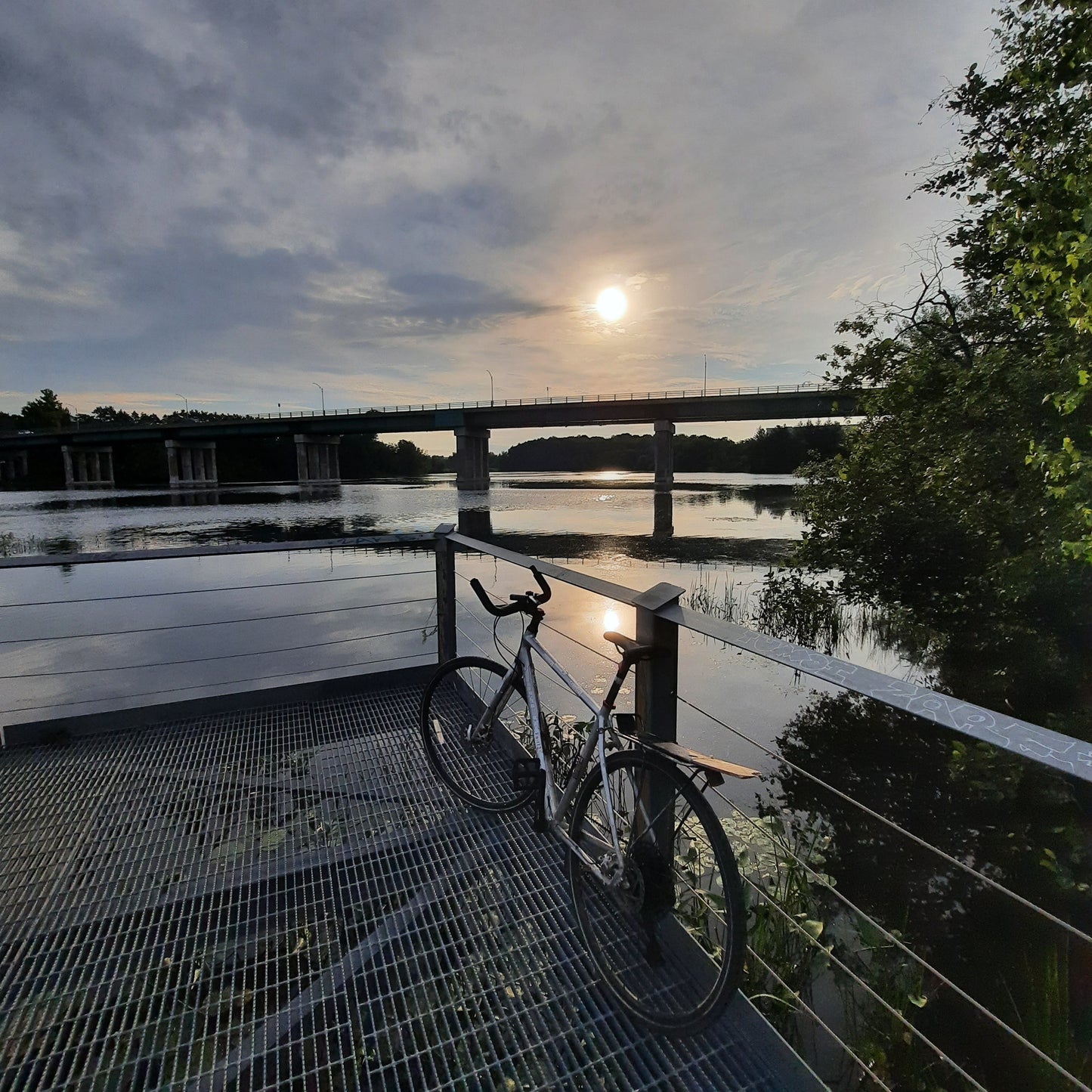 2023-07-13 06:52 Lever De Soleil Pont Jacques-Cartier Sherbrooke (Vue T1)